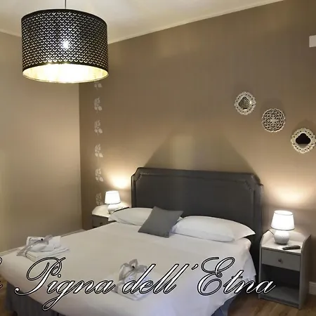 La Pigna Dell'etna Apartment *